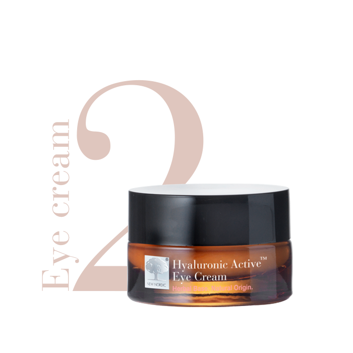 Hyaluronic Active™ Eye Cream weergegeven als stap 2 in een huidverzorgingsroutine, helpt de huid rond de ogen te hydrateren.