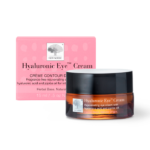New Nordic Hyaluronic Active™ Eye Cream met hyaluronzuur, jojobaolie en duindoorn, helpt de huid rond de ogen te verzorgen en hydrateren.