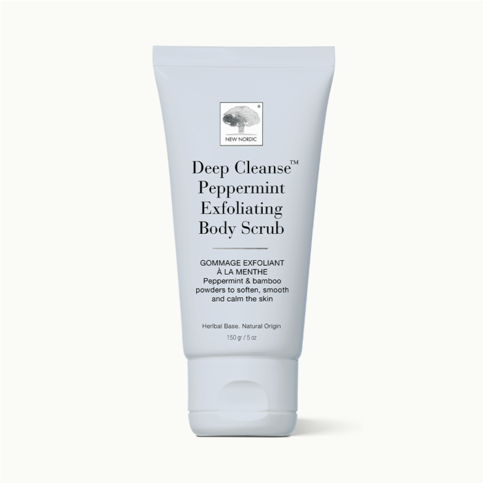 w_DeepCleansePeppermintExfoliatingBodyScrub_Front_INT_Tile1 Voorkant van de Deep Cleanseâ„¢ Peppermint Exfoliating Body Scrub verpakking.