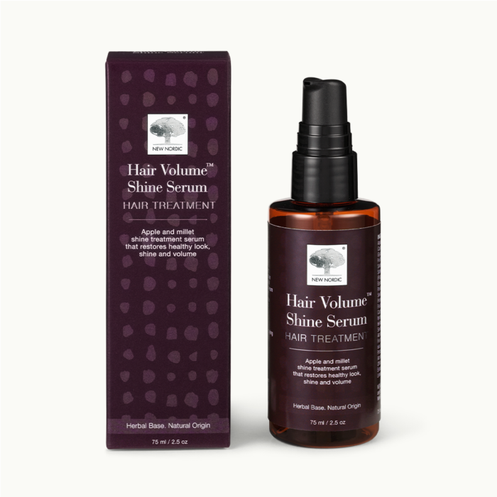 w_HairVolumeShineSerum_300_Front_UK_Tile1 Voorkant van de Hair Volumeâ„¢ Shine Serum verpakking.